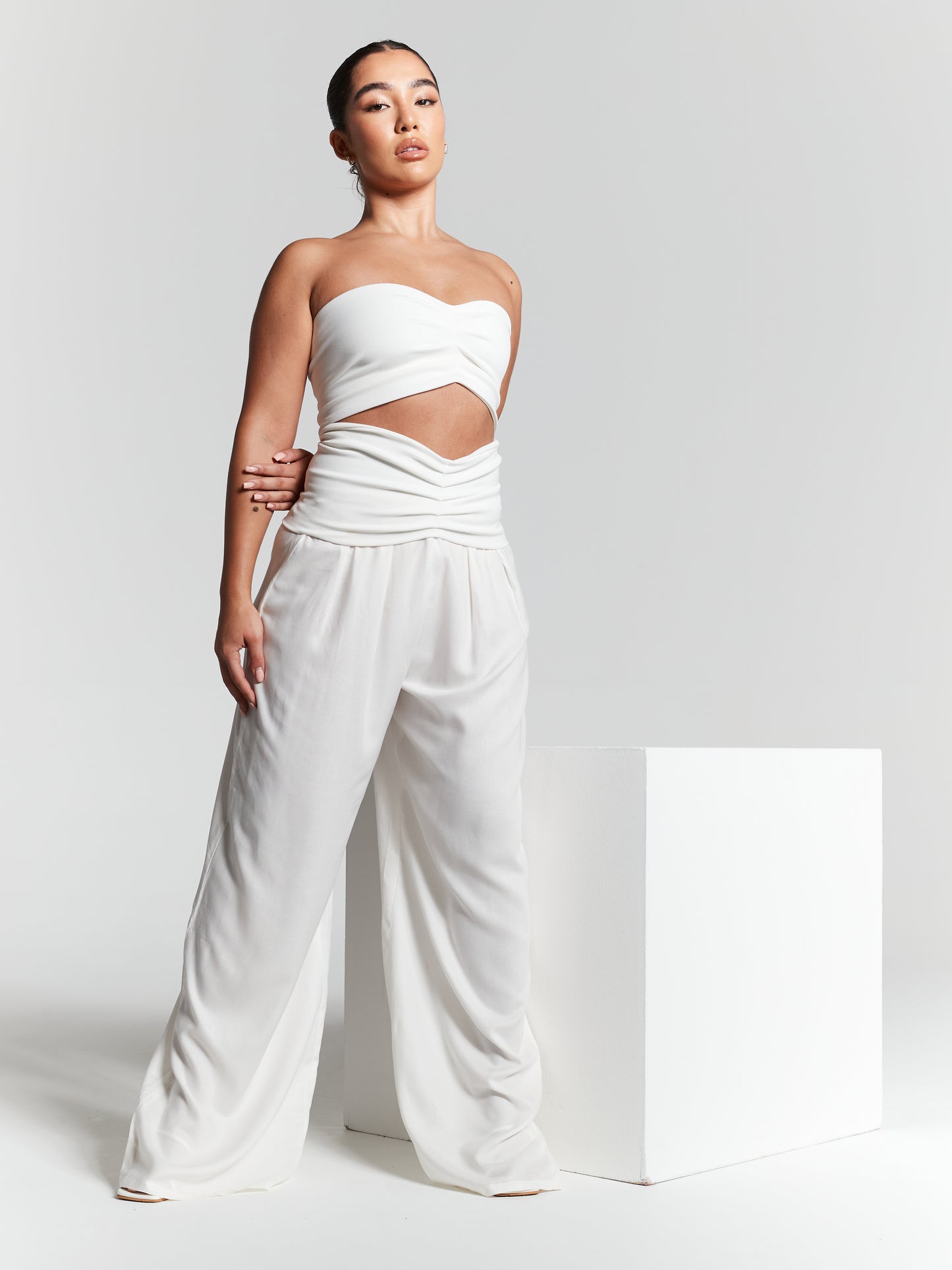 white wide leg trousers casual women's white wide leg trousers high waisted white wide leg trousers loose fit white wide leg trousers white wide leg trousers wide leg trousers white white trousers wide leg petite white trouser petite ivory trouser white wide leg trousers wide leg trousers white white pants